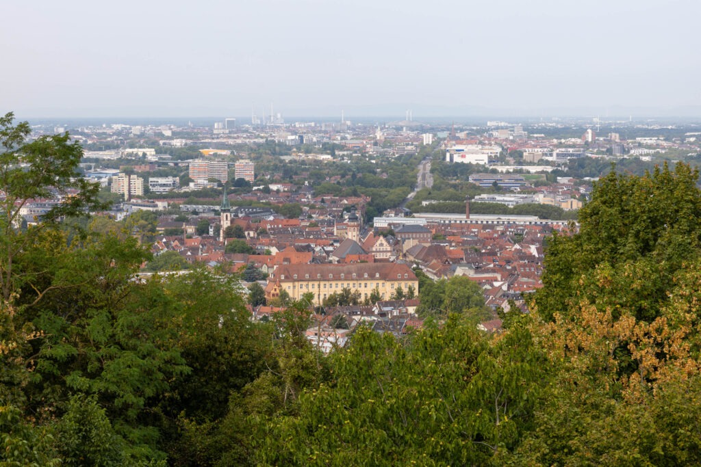 Blick vom Turmberg über Karlsruhe